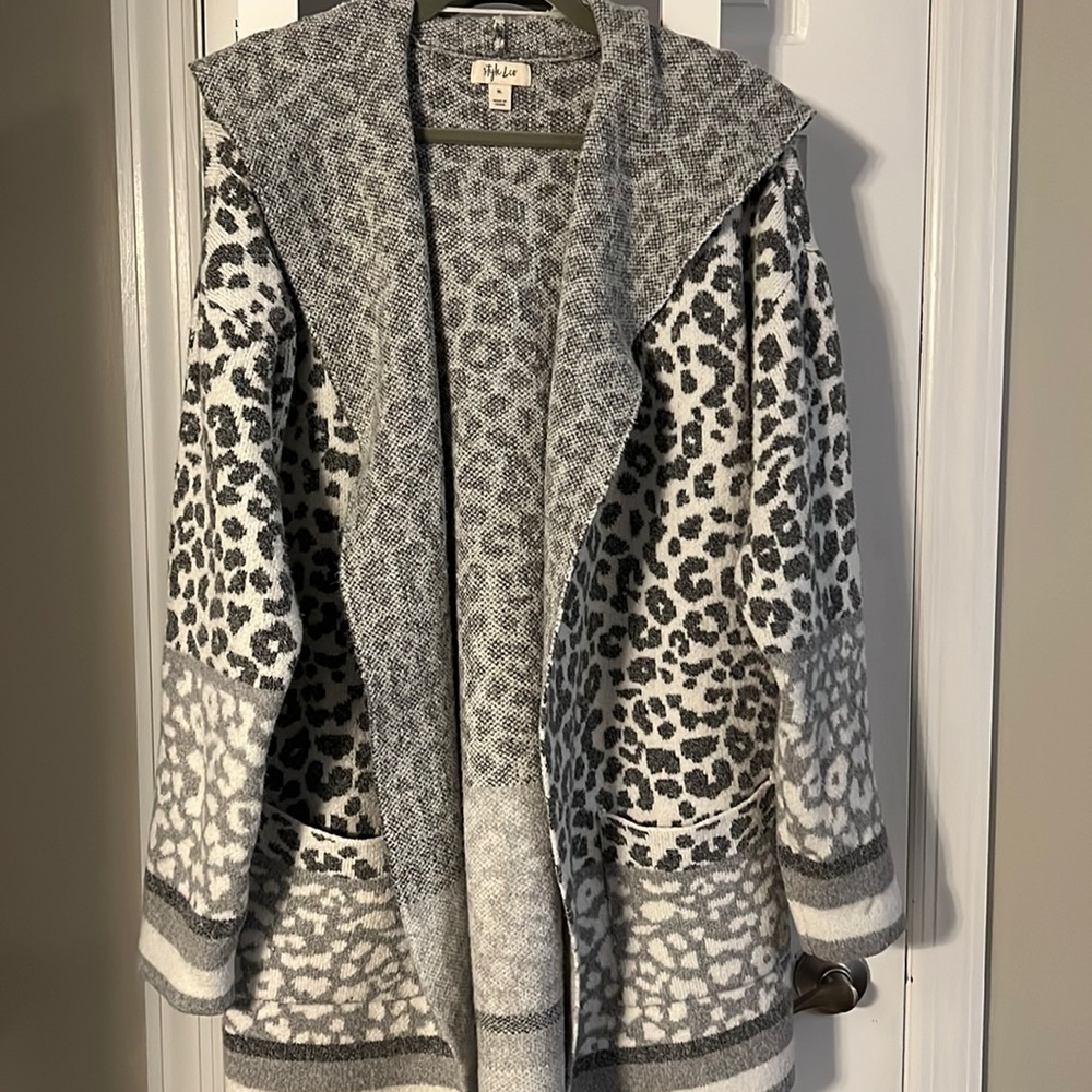 Style & Co XL women’s cardigan.